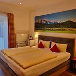 Hotel Hilleprandt - Adults Only 3*
