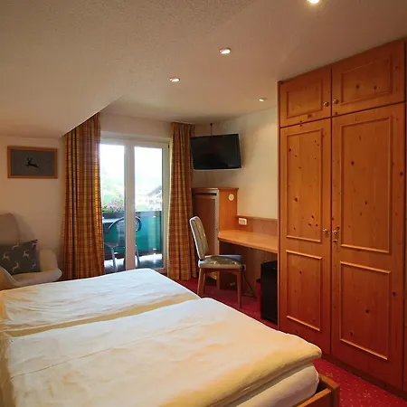 Aparthotel Hilleprandt - Adults Only 3*